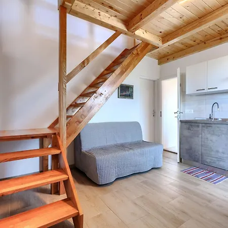Pintur By Interhome * Lovrečica