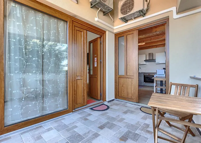 Pintur By Interhome Lovrecica (Istria)